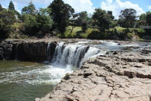 Haruru Falls